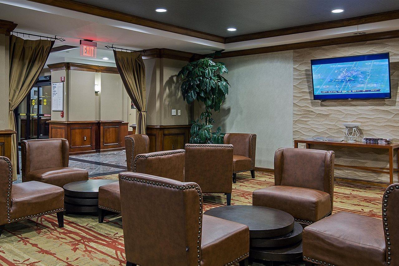 Crowne Plaza Newark Airport By Ihg Hotel Elizabeth Exterior photo