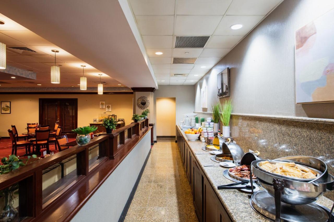 Crowne Plaza Newark Airport By Ihg Hotel Elizabeth Exterior photo