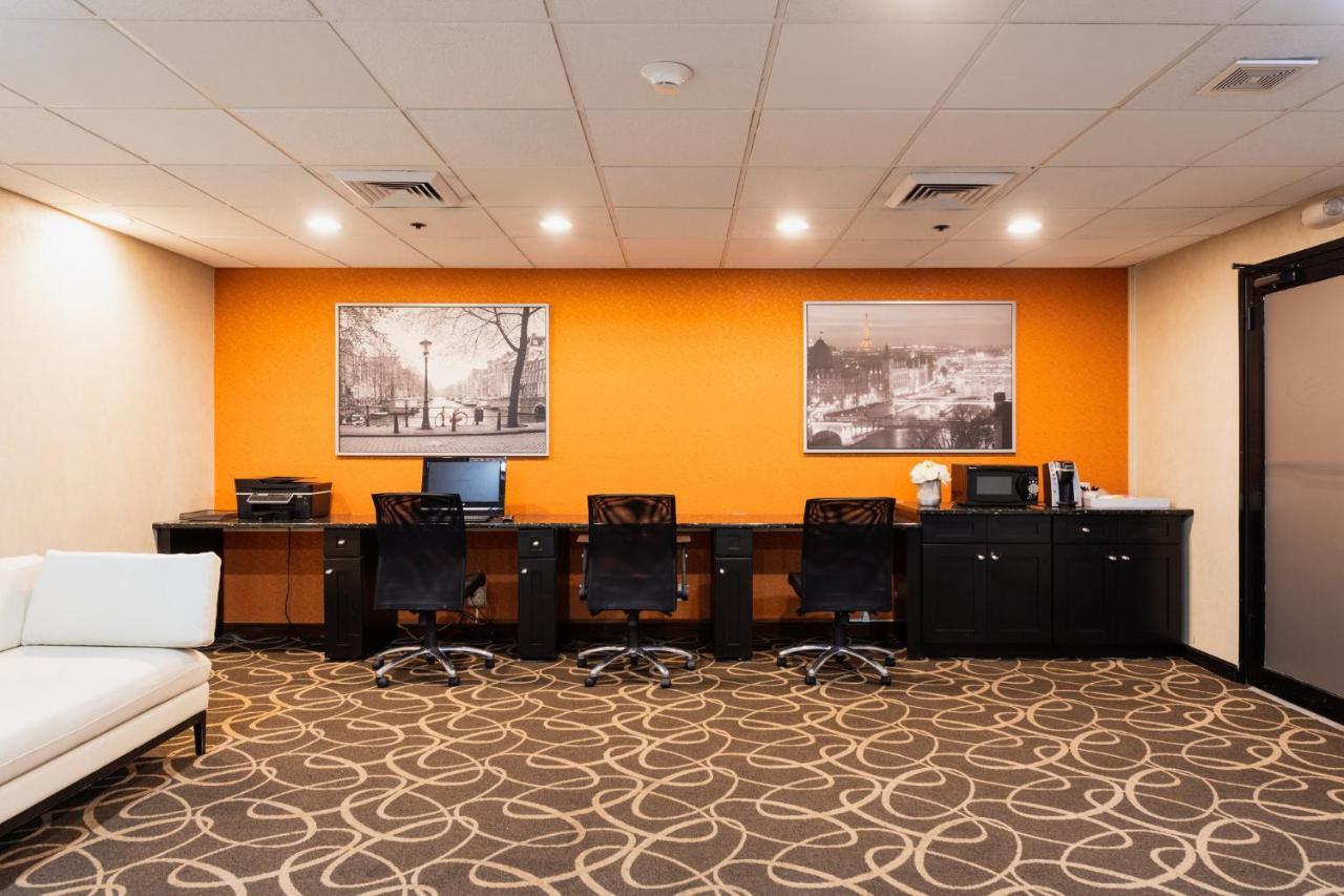 Crowne Plaza Newark Airport By Ihg Hotel Elizabeth Exterior photo