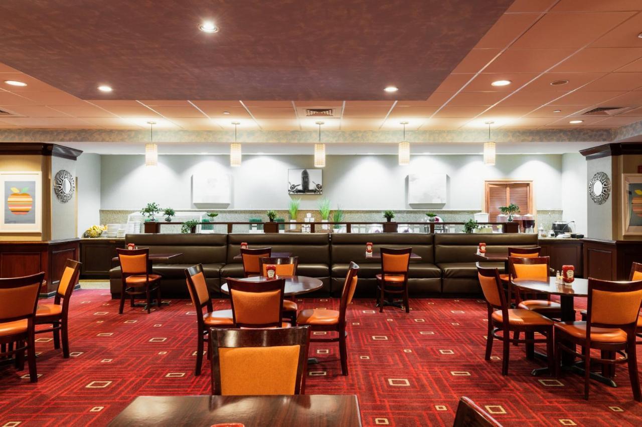 Crowne Plaza Newark Airport By Ihg Hotel Elizabeth Exterior photo