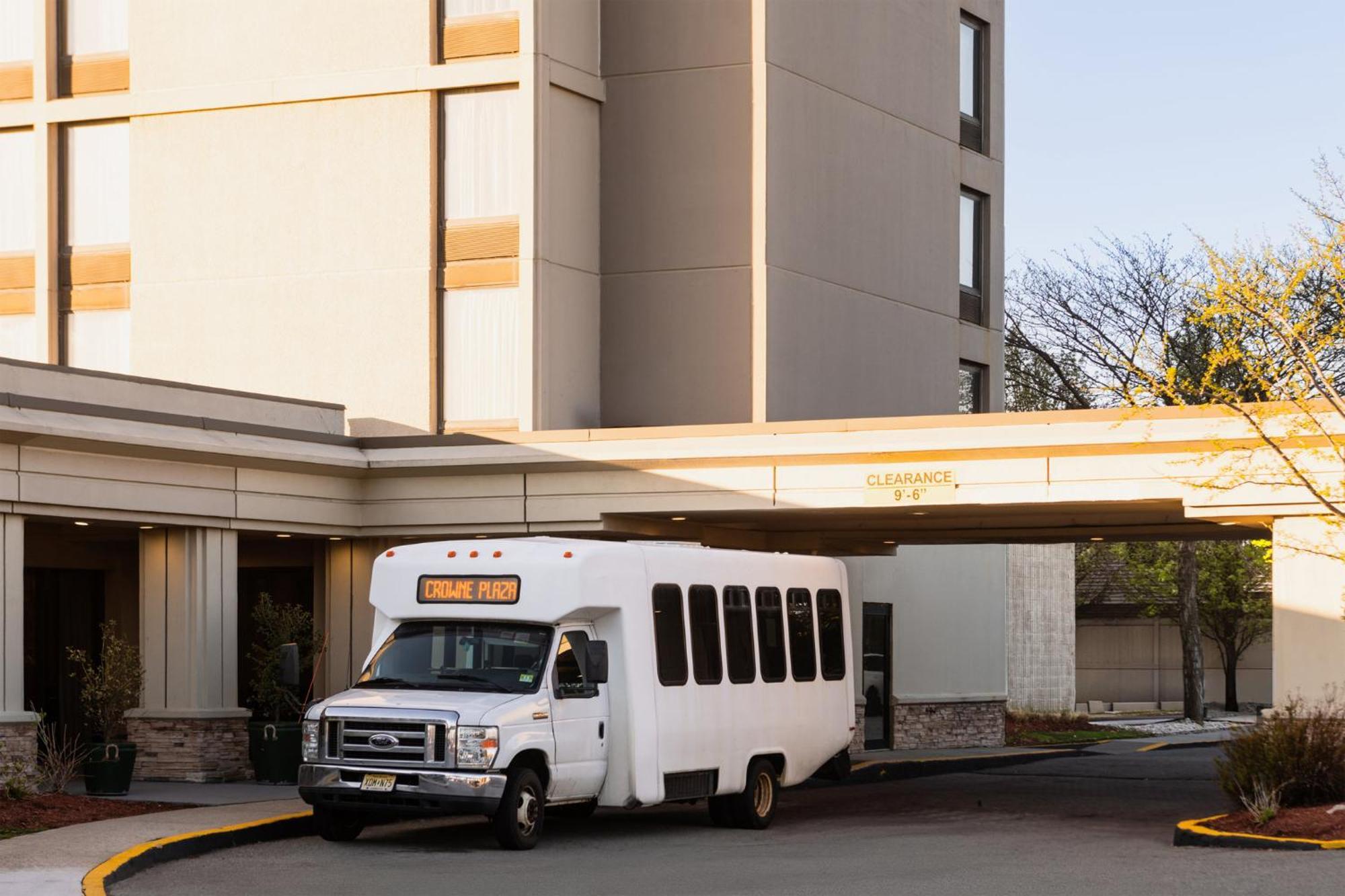 Crowne Plaza Newark Airport By Ihg Hotel Elizabeth Exterior photo